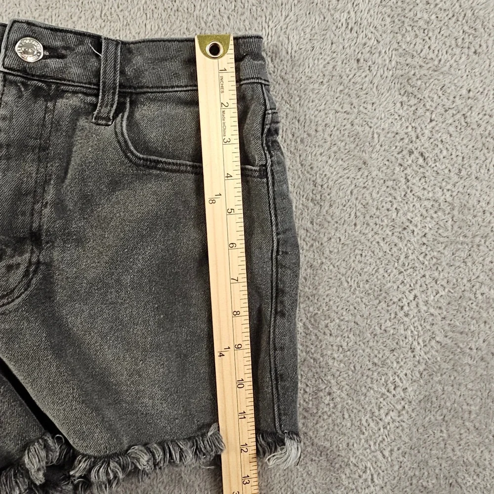 Hollister Ultra High-Rise Mom Short Black Frayed Denim 5 W27 Vintage Stretch